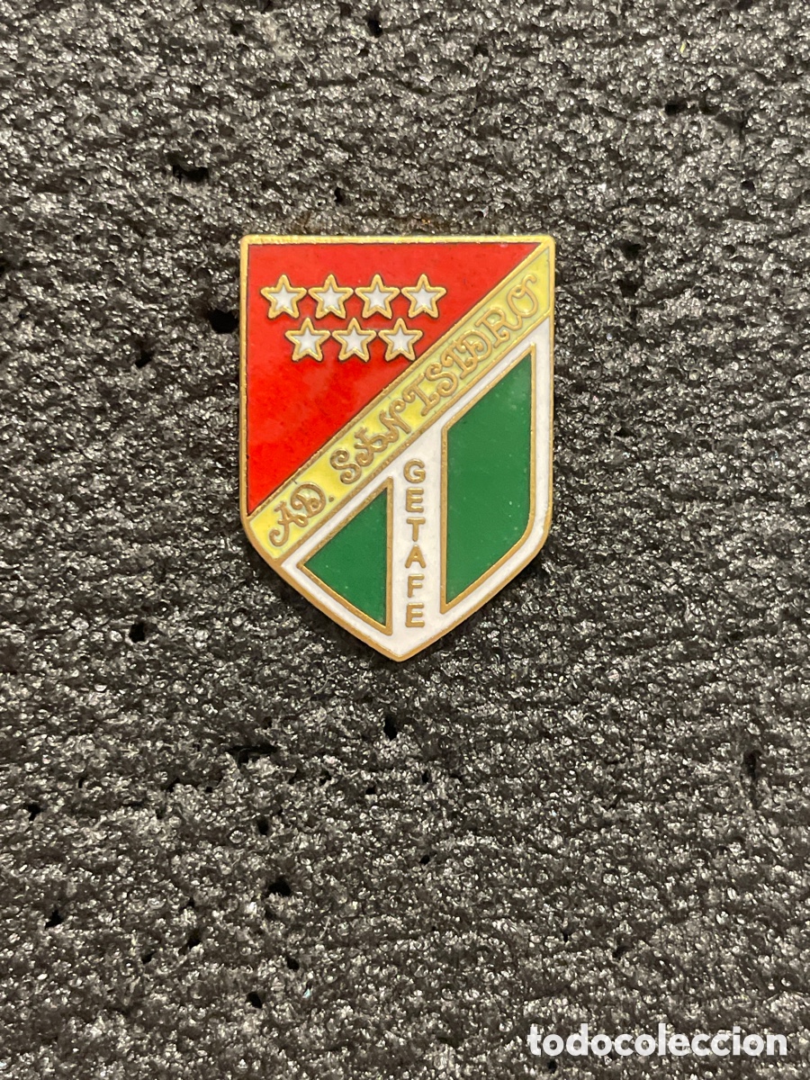 Collezionismo sportivo: Pin 330 A.D. SAN ISIDRO - Getafe (Madrid)