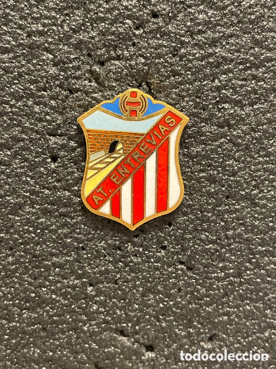 Collezionismo sportivo: Pin 342 ATLETICO ENTREVIAS - Madrid