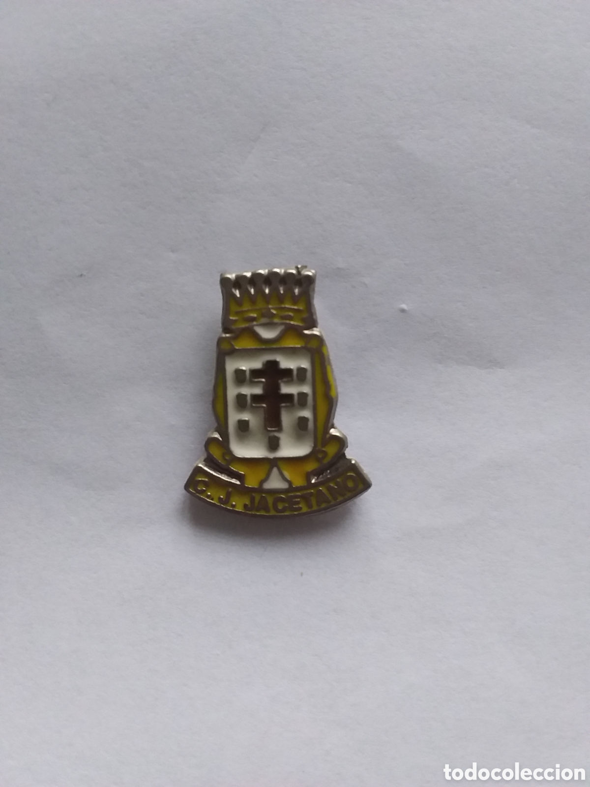 Colecionismo desportivo: Pin Club Juventud Jacetano 1960/1974 ( Huesca)