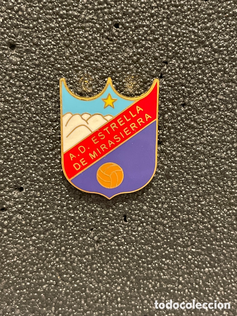 Colecionismo desportivo: Pin 374 A.D. ESTRELLA DE MIRASIERRA - Madrid