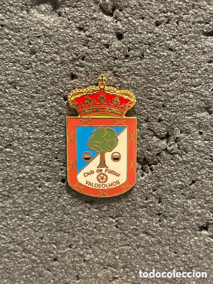 Colecionismo desportivo: Pin 400 C.F. VALDEOLMOS - Valdeolmos (Madrid)