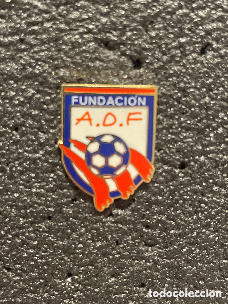 Colecionismo desportivo: Pin 420 A.D. FUNDACION - Madrid