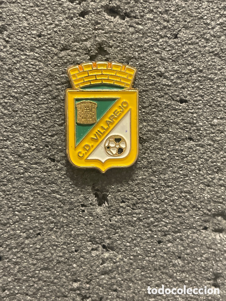 Colecionismo desportivo: Pin 443 C.D. VILLAREJO - Villarejo de Salvanes (Madrid)
