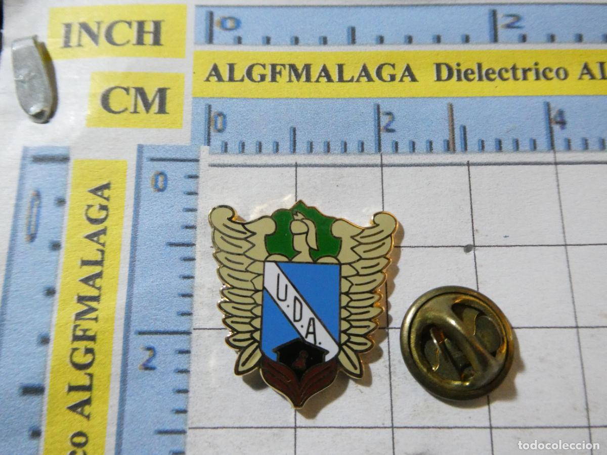 Colecionismo desportivo: PIN DE DEPORTES. F&Uacute;TBOL. UD ARETXABALETA GUIP&Uacute;ZCOA. ESCUDO EQUIPO