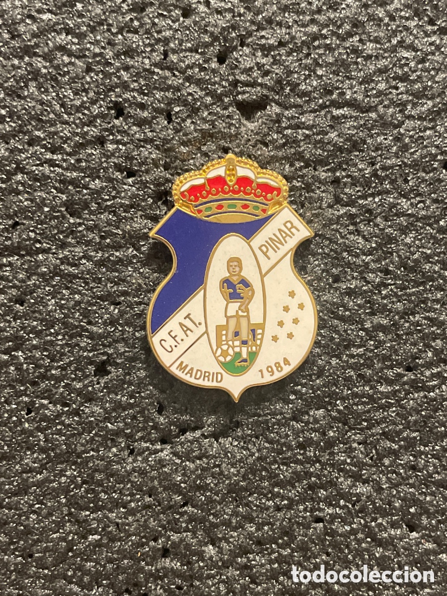 Collezionismo sportivo: Pin 476 C.F. ATLETICO PINAR - Madrid