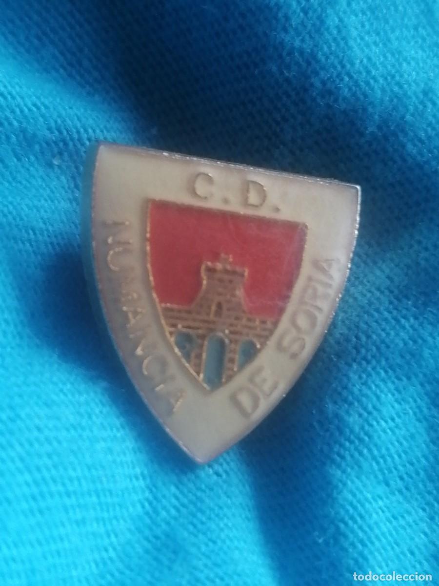 Collectionnisme sportif: Pin del Club Deportivo Numancia de Soria