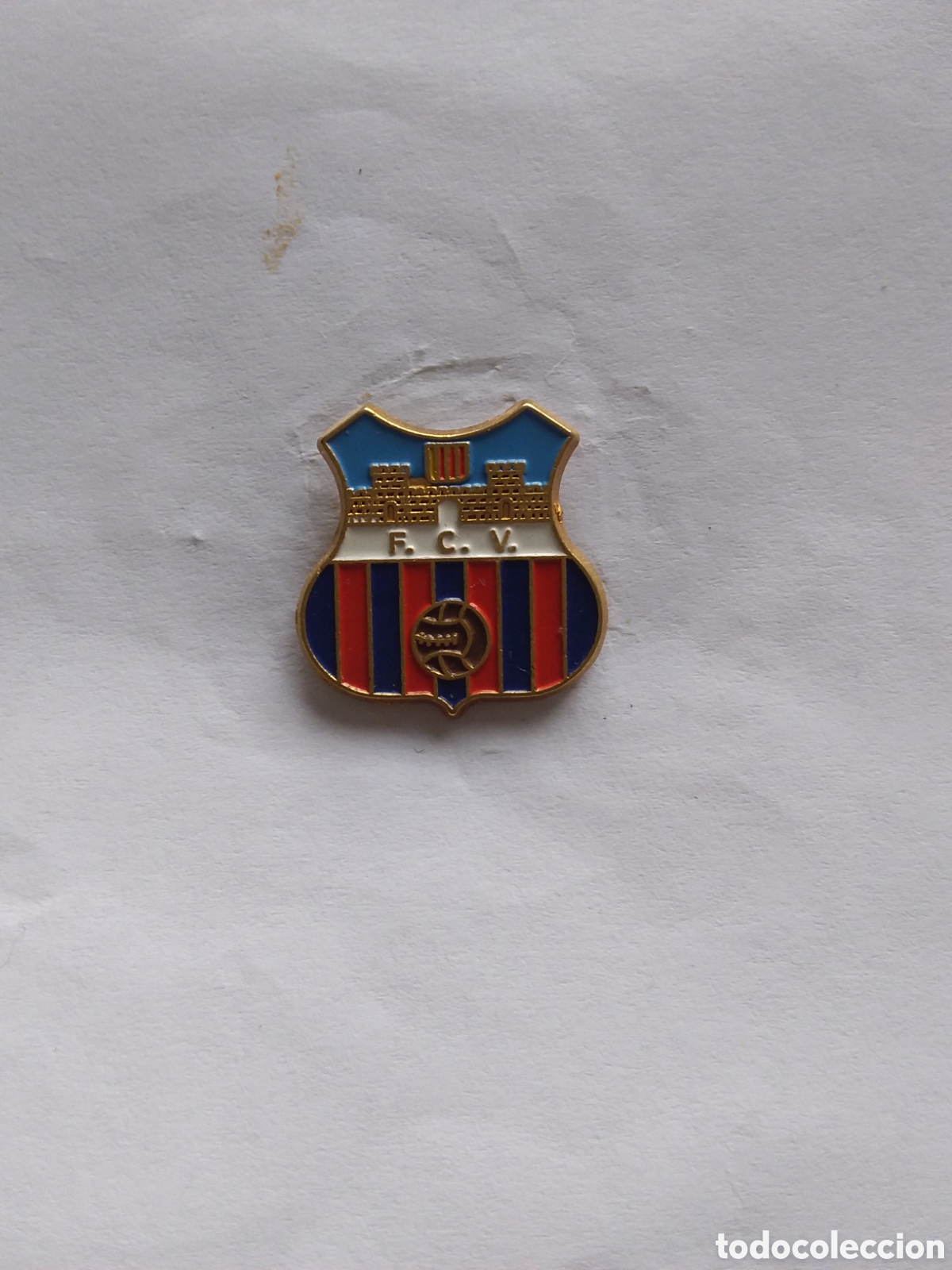 Colecionismo desportivo: Pin - F, c. Villafranca - Escudo 1930 ( Barcelona)