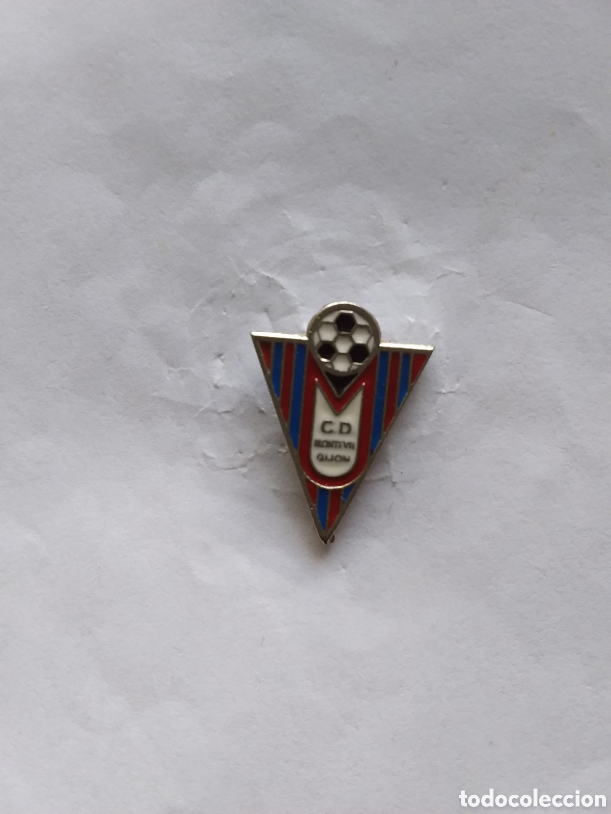 Colecionismo desportivo: Pin - Club Deportivo Montevil - Escudo 2019 ( Asturias)