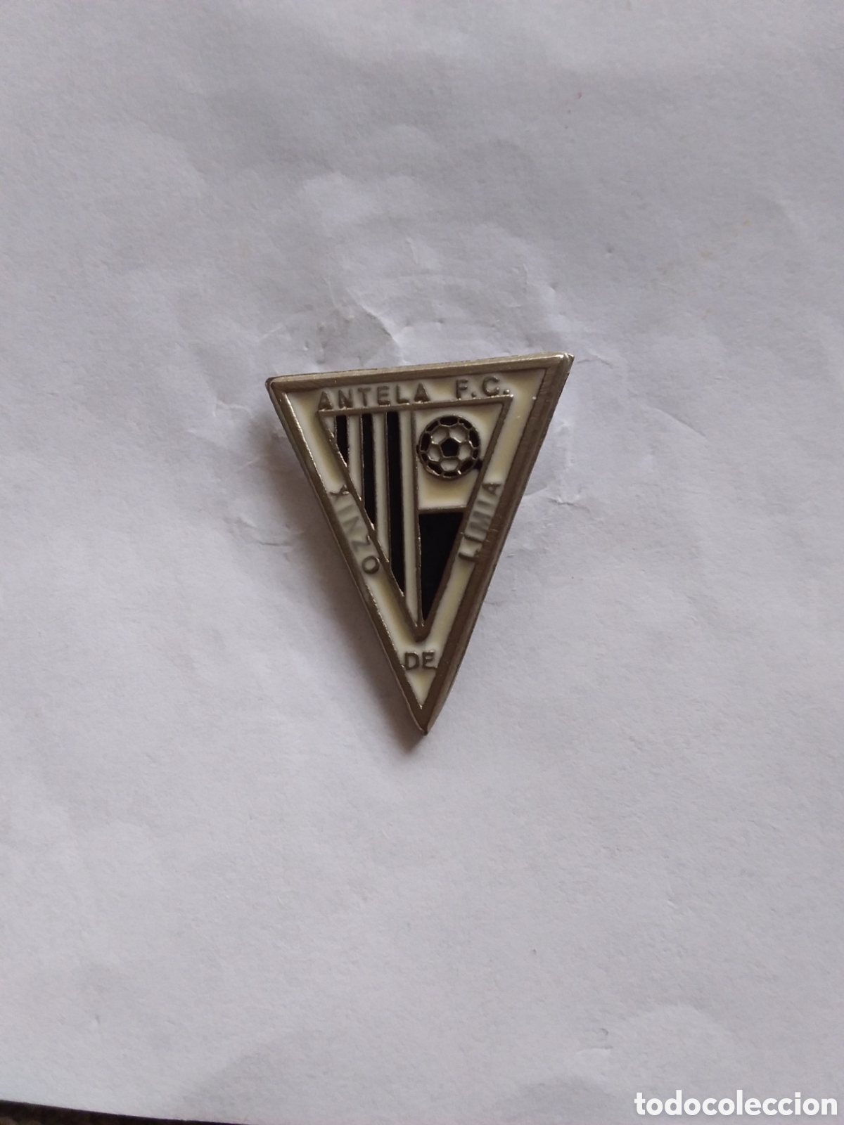 Colecionismo desportivo: Pin - Antela F&uacute;tbol Club 1980 / 1996 ( Ourense)