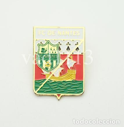 Colecionismo desportivo: Badge Pin: French football clubs France - Football Club de Nantes