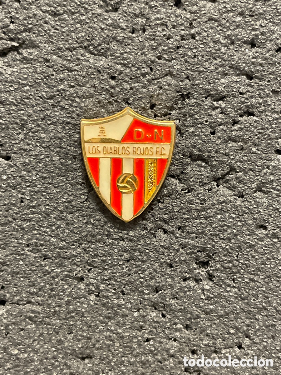 Collectionnisme sportif: Pin 19 LOS DIABLOS ROJOS F.C. - Cartagena (Murcia)