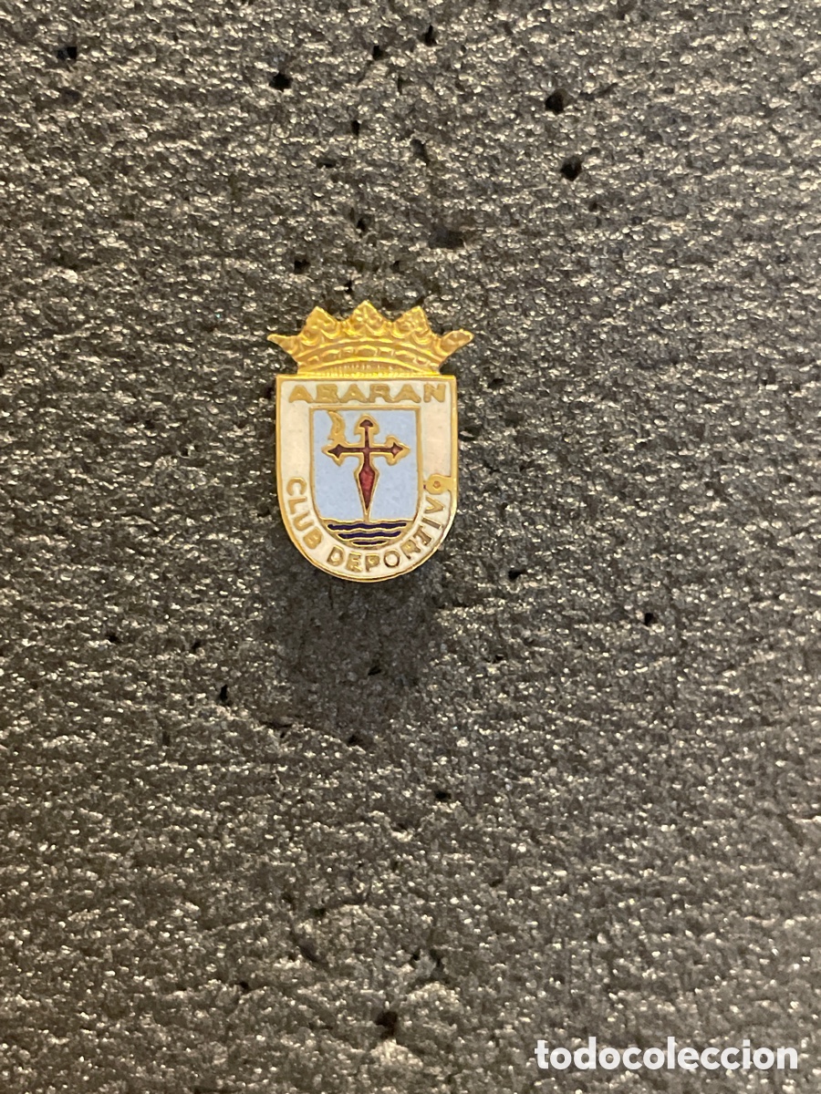 Collectionnisme sportif: Pin 37 ABARAN C.D. - Abaran (Murcia)