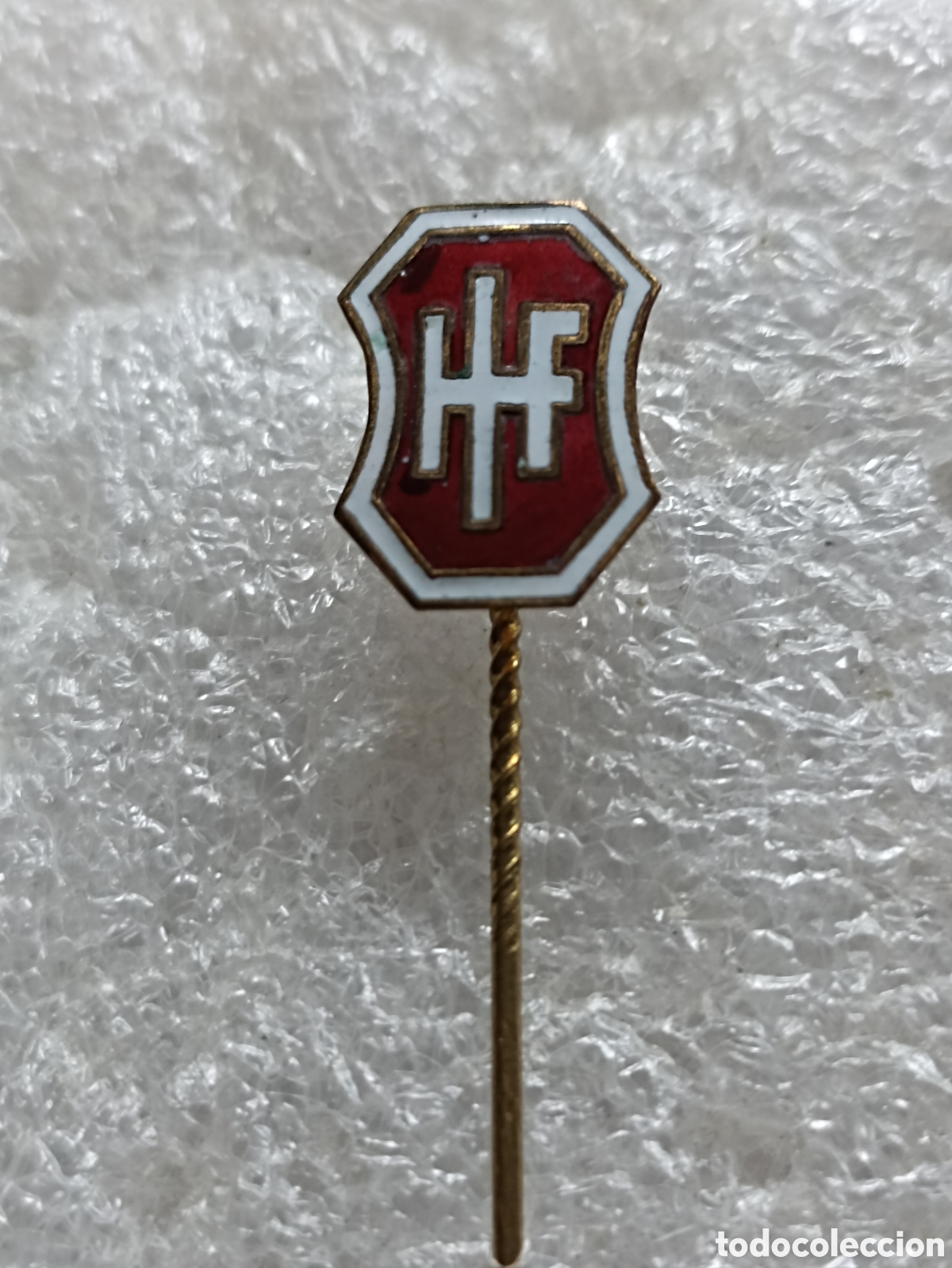 Collectionnisme sportif: PIN F&Uacute;TBOL AGUJA, HVIDOVRE, DINAMARCA