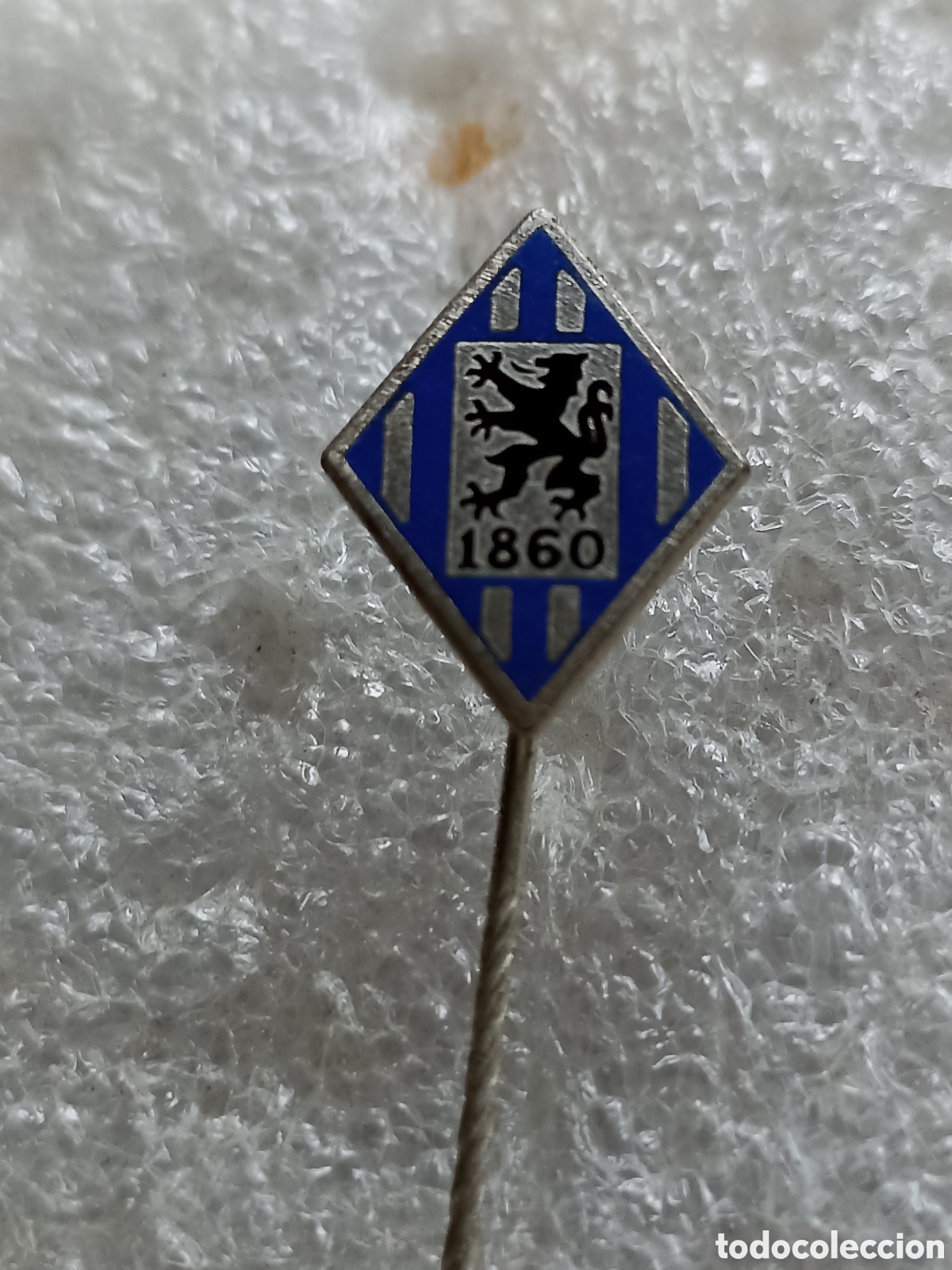 Collectionnisme sportif: PIN F&Uacute;TBOL AGUJA, TSV 1860 MUNICH ALEMANIA