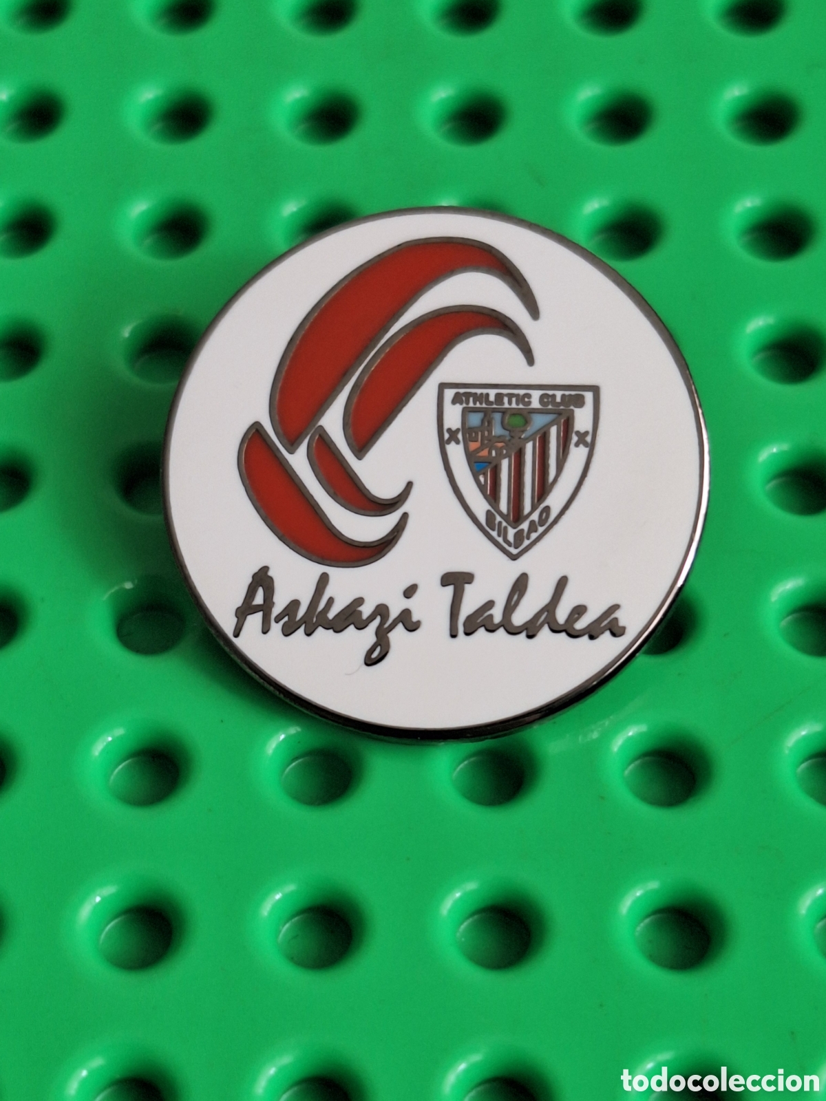 Collectionnisme sportif: Pin Pe&ntilde;a Athletic de Bilbao Santutxu