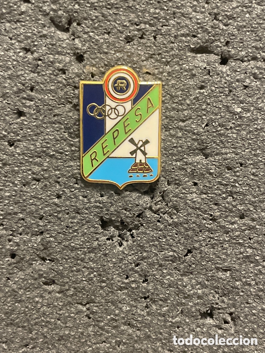 Collectionnisme sportif: Pin 134 C.D. REPESA - Murcia