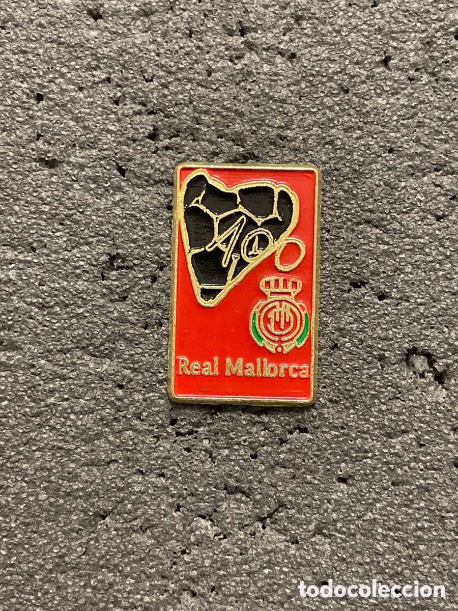 Collectionnisme sportif: Pin 110 REAL CLUB DEPORTIVO MALLORCA (100 a&ntilde;os) - Palma (Mallorca)