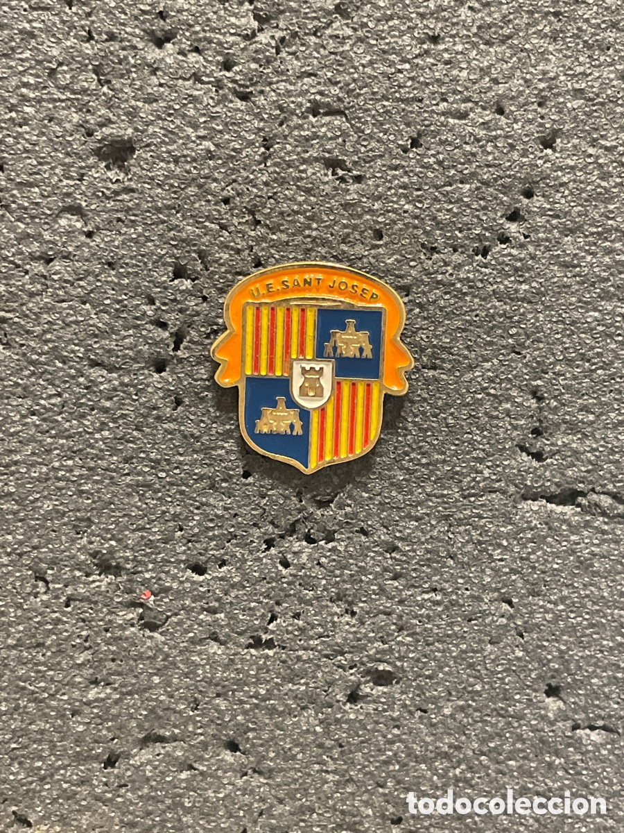 Collectionnisme sportif: Pin 115 U.E. SANT JOSEP - Sant Josep (Ibiza)