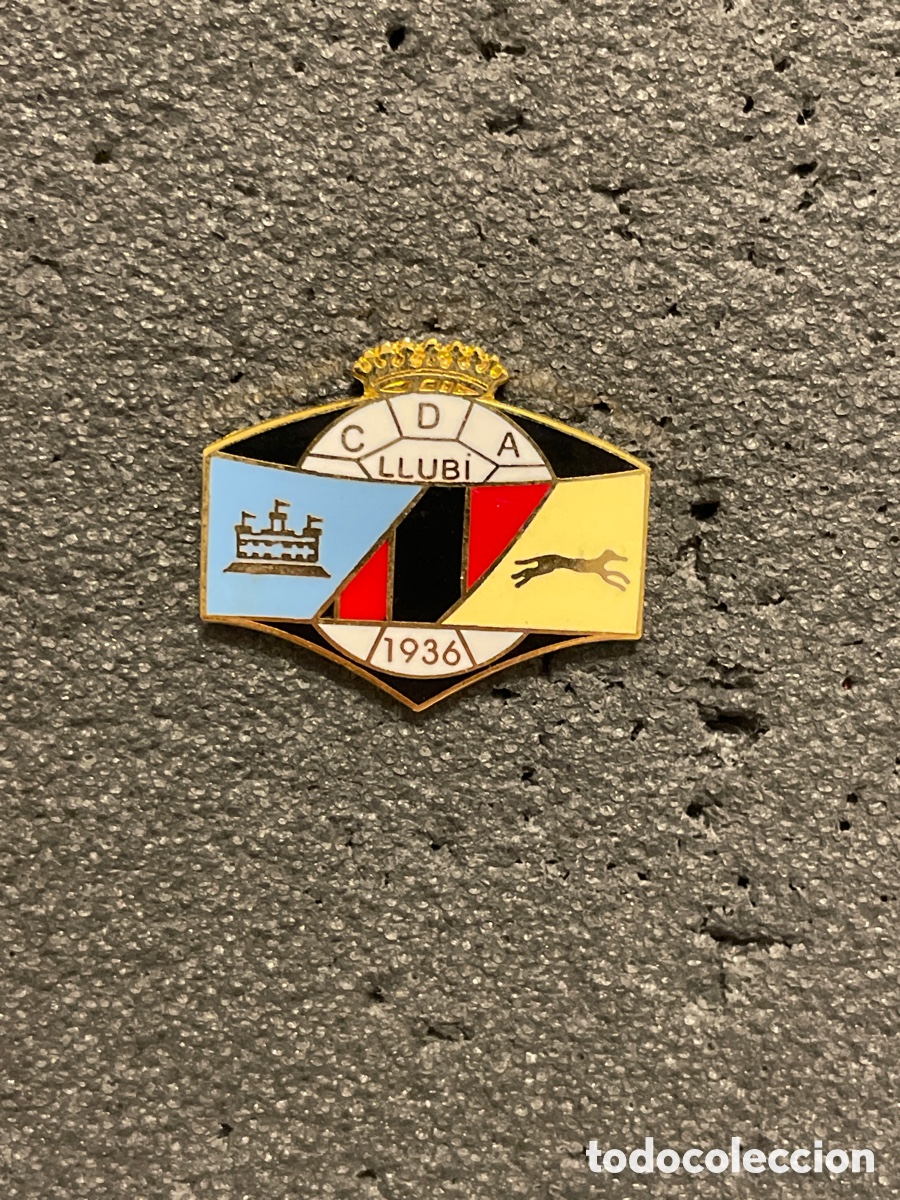 Collectionnisme sportif: Pin 116 C.D. AVANCE LLUBI - Llubi (Mallorca)