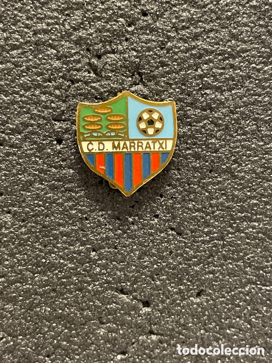 Collectionnisme sportif: Pin 142 C.D. MARRATXI - Marratxi (Mallorca)