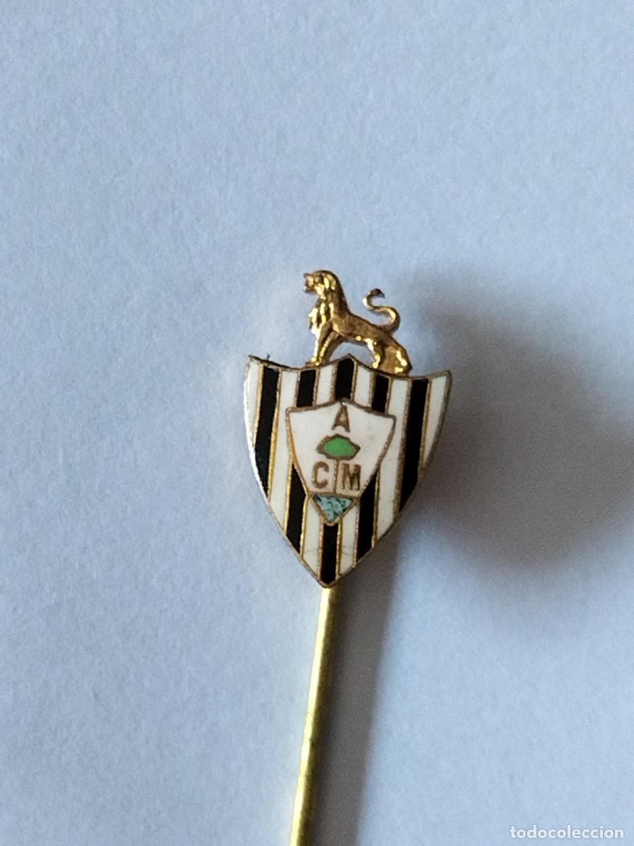 Collectionnisme sportif: Pin / Badge deportivo