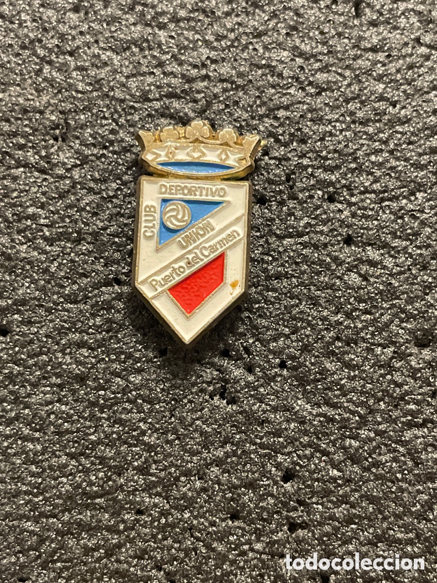 Collectionnisme sportif: Pin 61 C.D. UNION PUERTO DEL CARMEN - Tias (Lanzarote)