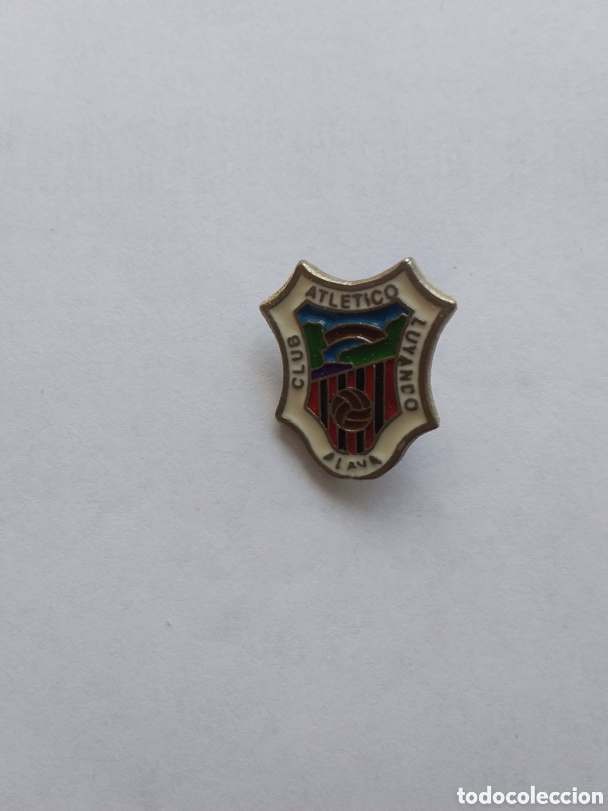 Collezionismo sportivo: Pin - Club Atl&eacute;tico Luyando ( Alava)