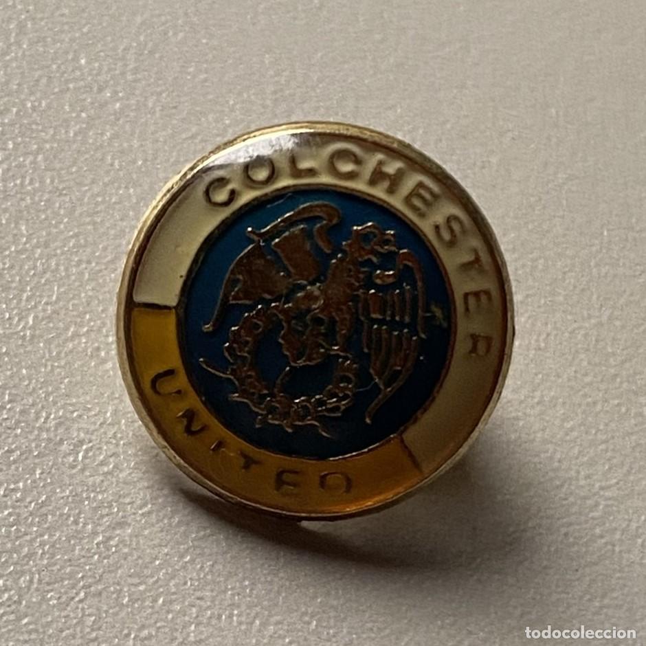 Collezionismo sportivo: Pin f&uacute;tbol Colchester United