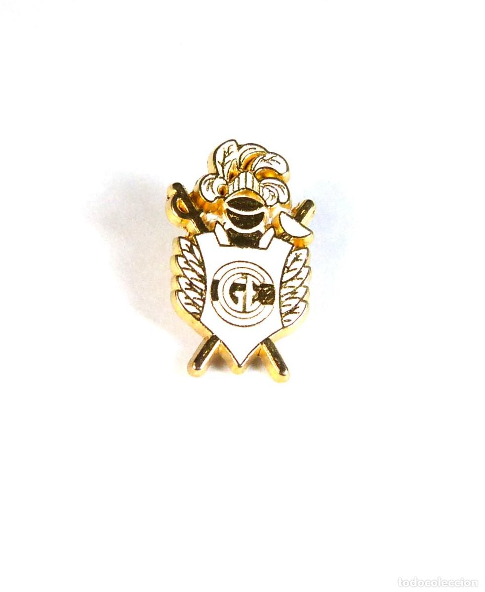 Collezionismo sportivo: 38 METAL PINS CA GIMNASIA Y ESCRIMA LA PLATA ARGENTINA FUTBOL OLD LOGO YEARS' 90 BADGE R77
