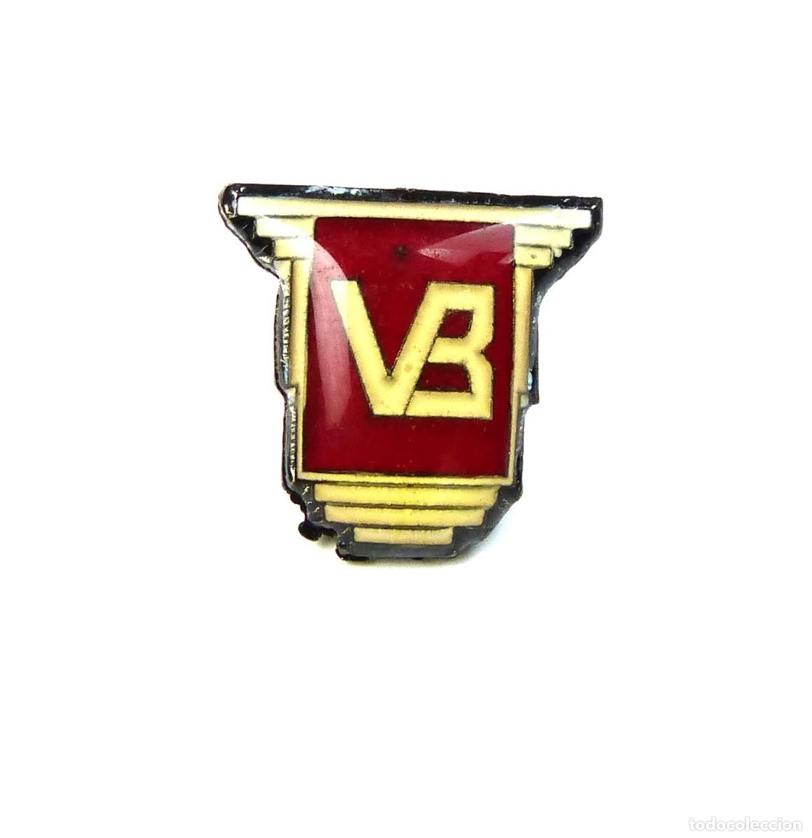 Collezionismo sportivo: 38 METAL PINS VELJE BK DINAMARCA DENMARK FUTBOL LOGO YEARS' 90 VITRIFICADO FOOTBALL BADGE R180R