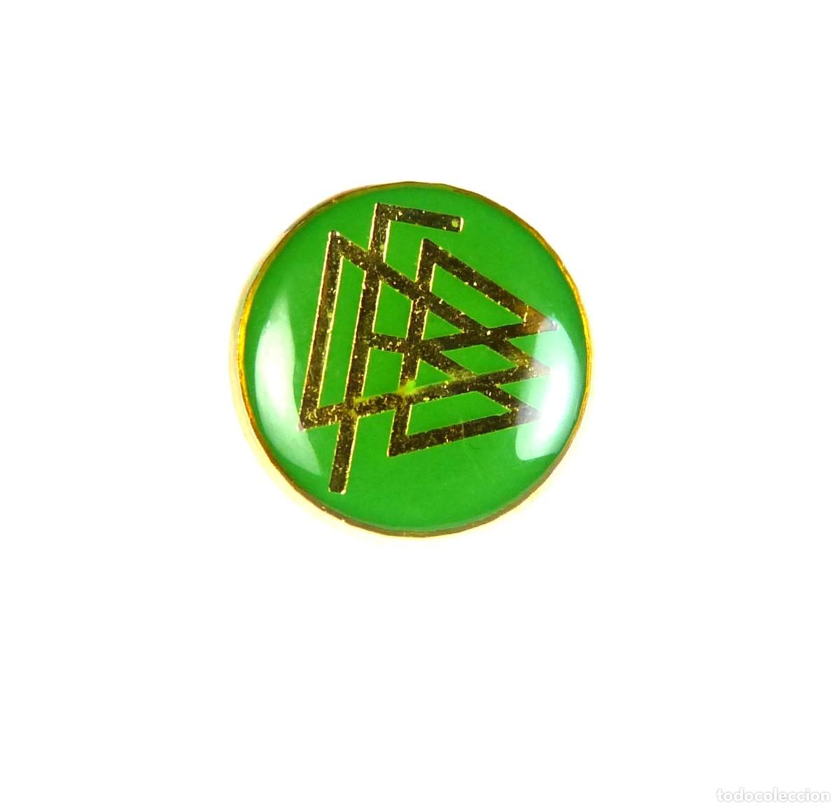 Collezionismo sportivo: 28 METAL PINS FF ALEMANIA GERMANY FEDERACION FUTBOL LOGO A&Ntilde;OS' 90 FEDERATION FOOTBALL BADGE R194R