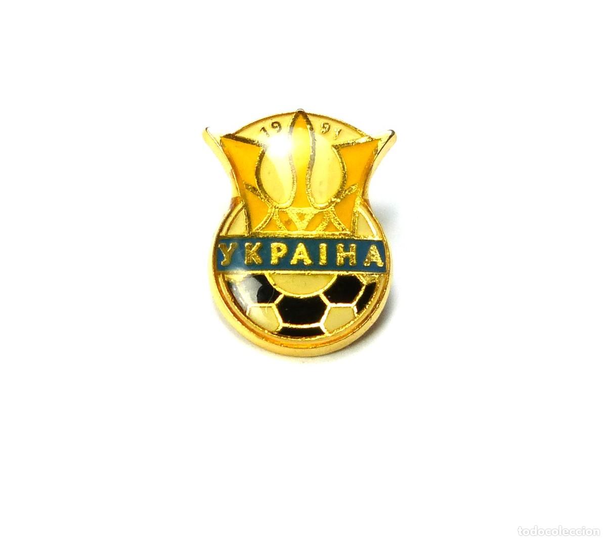 Collezionismo sportivo: 37 METAL PINS FF UCRANIA UKRAINA FEDERACION FUTBOL LOGO YEARS' 90 FEDERATION FOOTBALL BADGE R195
