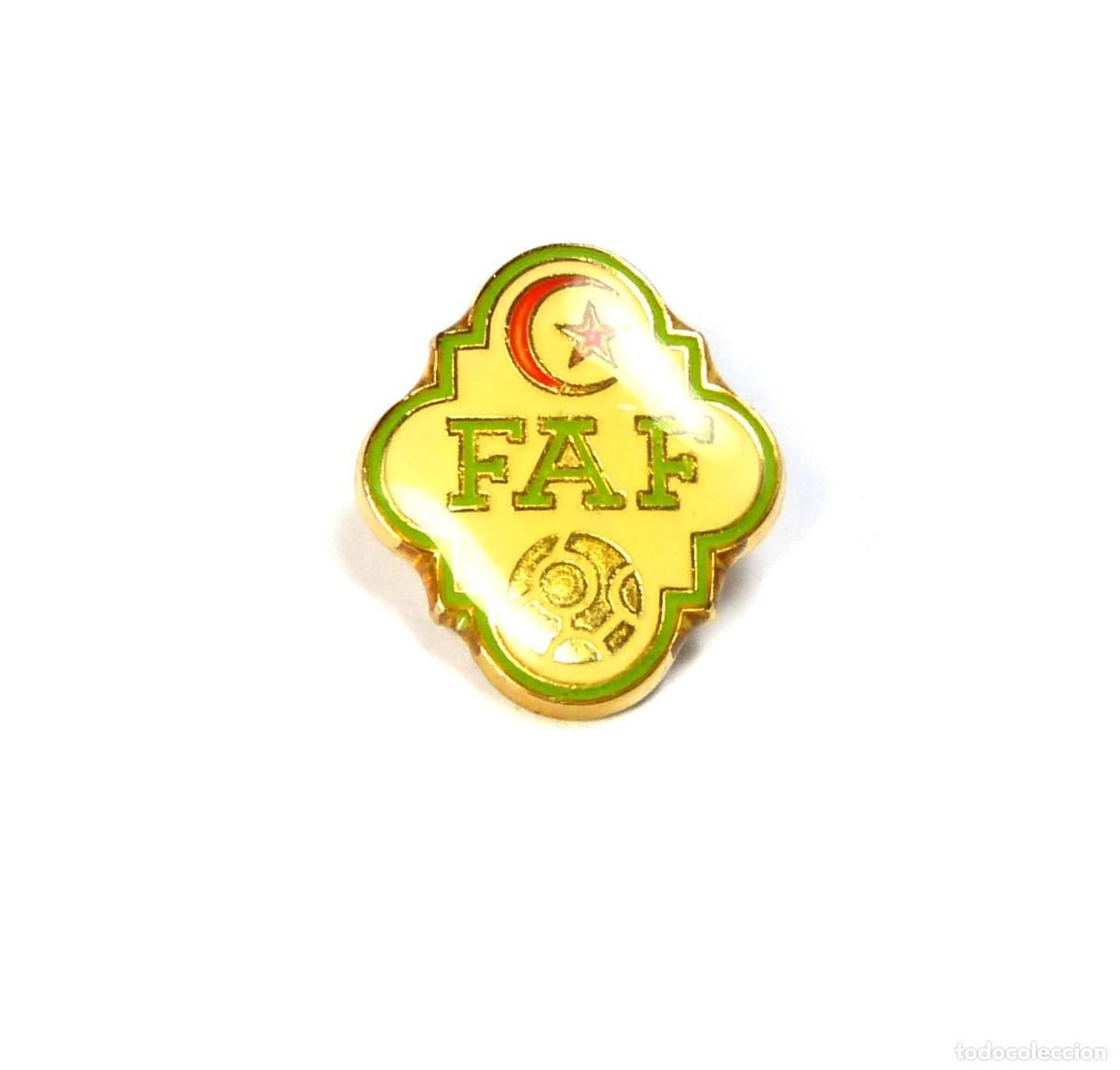 Collezionismo sportivo: 40 METAL PINS FF ALGERIA ARGELIA FEDERACION FUTBOL LOGO YEARS' 90 FEDERATION FOOTBALL BADGE R200