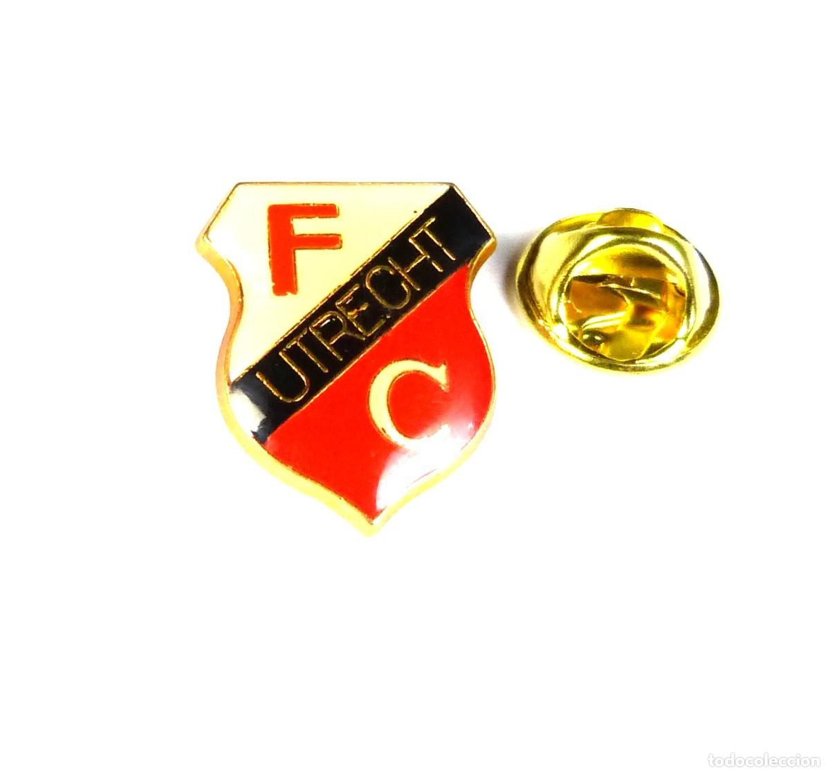 Collezionismo sportivo: 35 METAL PINS UTRECHT FC HOLANDA NETHERLANDS FUTBOL OLD LOGO YEARS' 90 FOOTBALL BADGE R64R