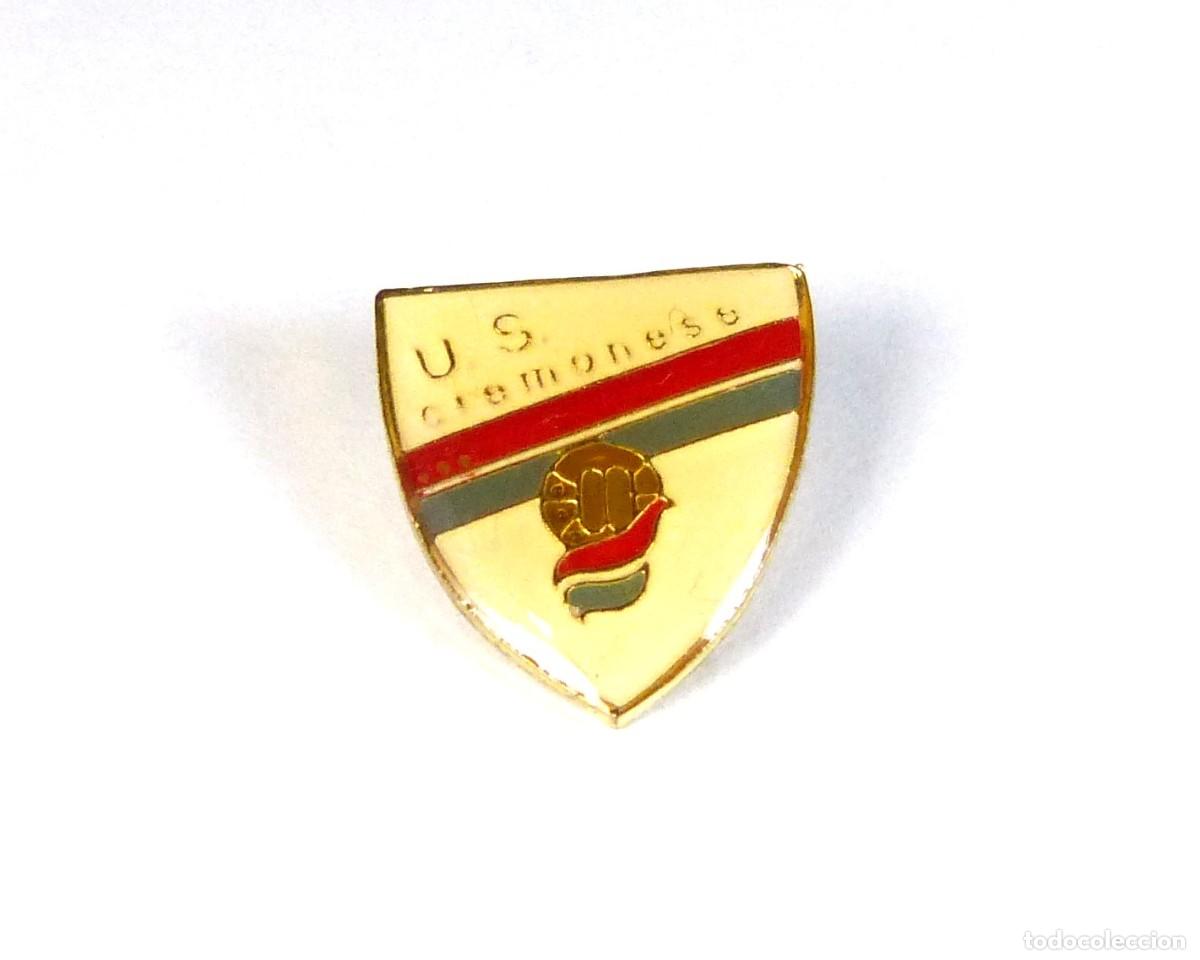 Sammelleidenschaft Sport: 30 METAL PINS US CREMONESE CREMONA ITALIA ITALY FUTBOL LOGO CALCIO FOOTBALL BADGE DISTINTIVI R101