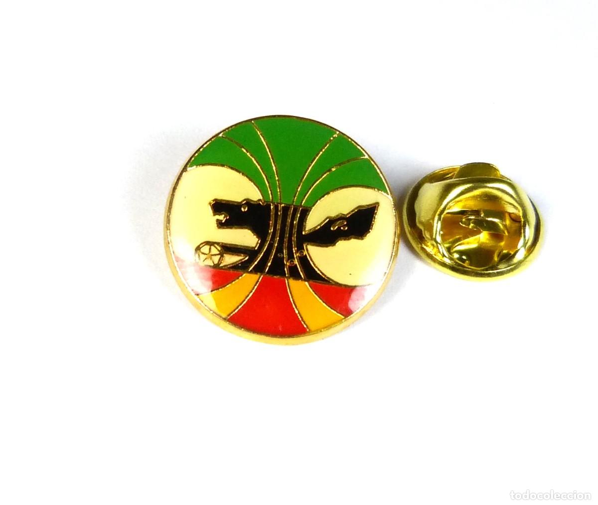 Sammelleidenschaft Sport: 30 METAL PINS US LECCE ITALIA ITALY CALCIO FUTBOL OLD LOGO YEARS' 90 FOOTBALL BADGE DISTINTIVI R104R