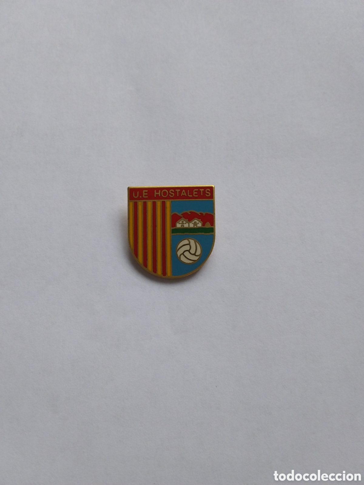 Collezionismo sportivo: Pin - Unio Esportiva Hostalets D En Bas (Girona)