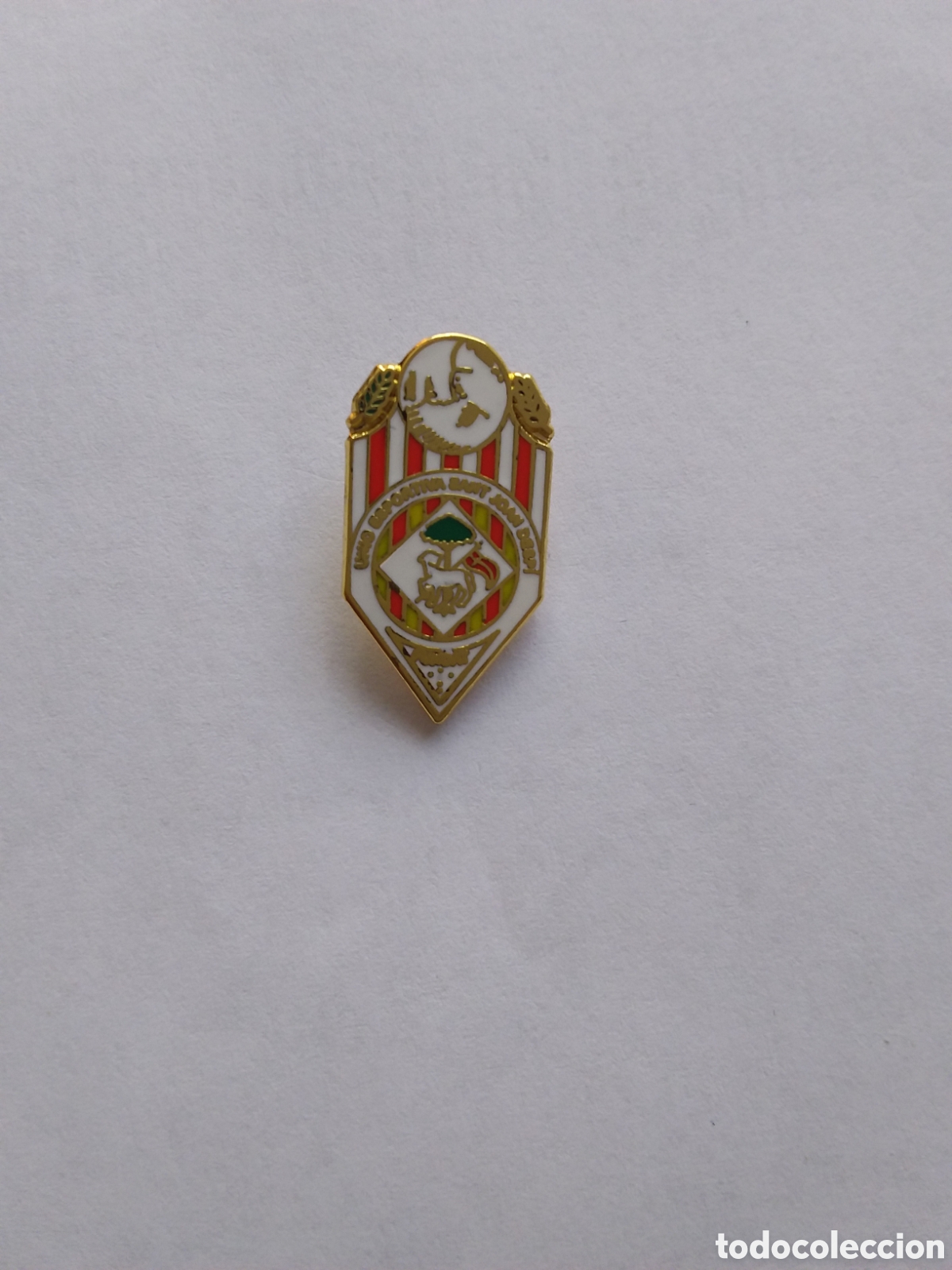 Collezionismo sportivo: Pin - Unio Esportiva Sant Joan Despi ( Barcelona)