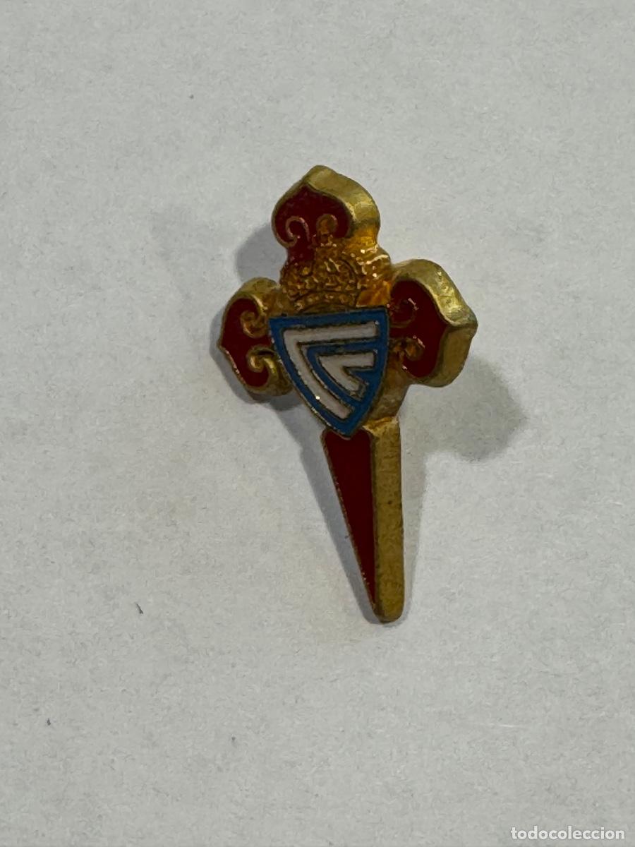 Collezionismo sportivo: REAL CLUB CELTA DE VIGO PIN F&Uacute;TBOL ORIGINAL DE &Eacute;POCA / COMPRA M&Iacute;NIMA 5&euro;