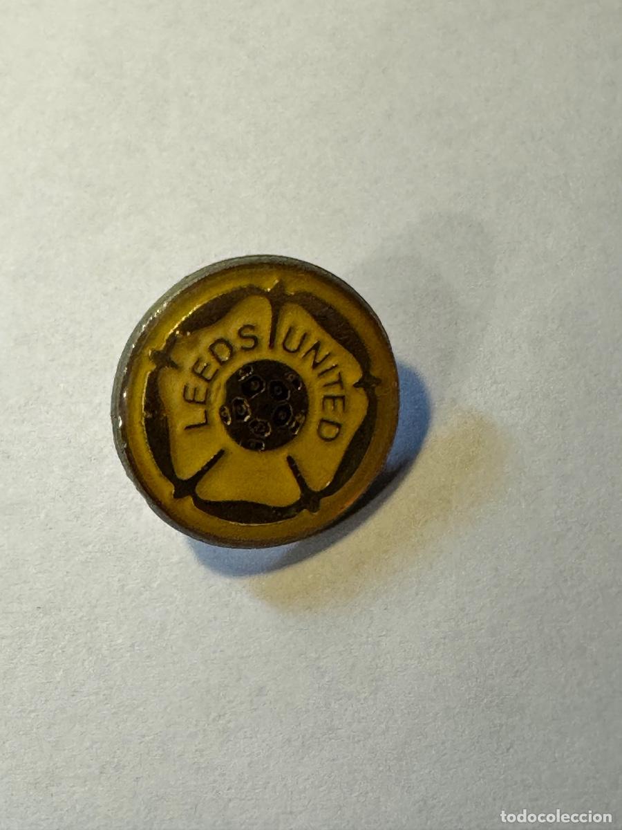 Collectionnisme sportif: LEEDS UNITED PIN F&Uacute;TBOL ORIGINAL DE &Eacute;POCA / COMPRA M&Iacute;NIMA 5&euro;