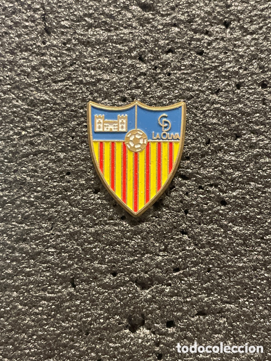 Collectionnisme sportif: Pin 168 C.D.LA OLIVA - La Oliva (Fuerteventura)