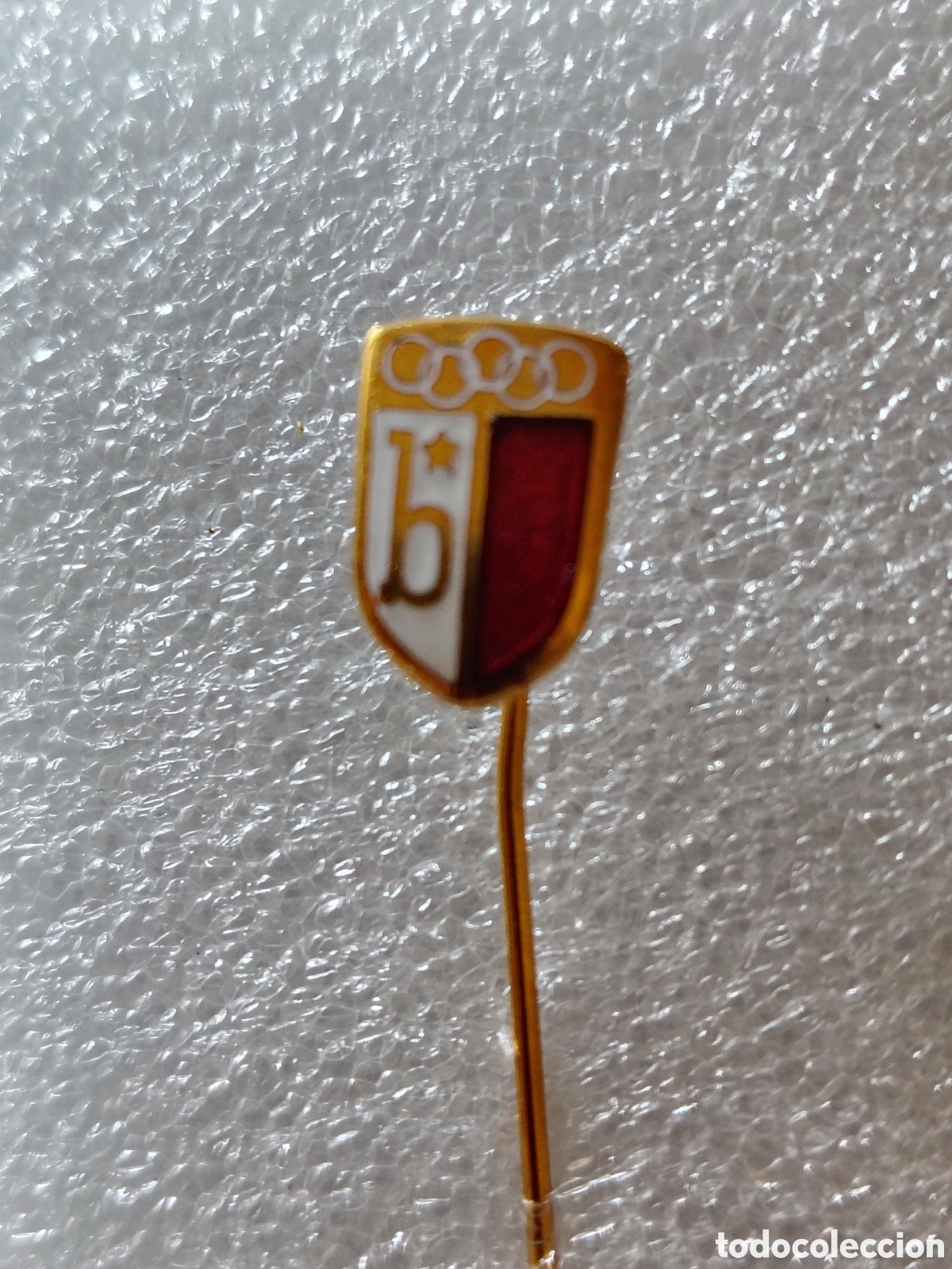 Sammelleidenschaft Sport: PIN F&Uacute;TBOL AGUJA, FK. BOSNA, SARAJEVO