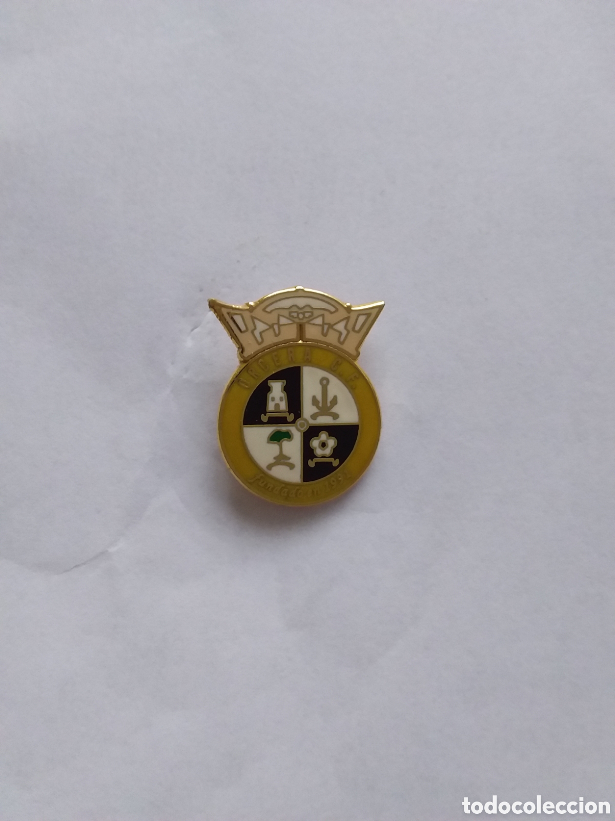 Colecionismo desportivo: Pin - Orcera Club de F&uacute;tbol ( Ja&eacute;n )