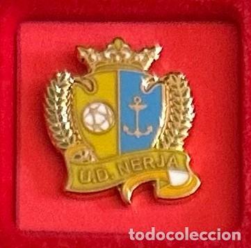 Collezionismo sportivo: Pin de Futbol del Club UD Nerja Malaga