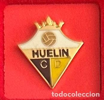 Collezionismo sportivo: Pin de Futbol del Club CD Huelin Malaga