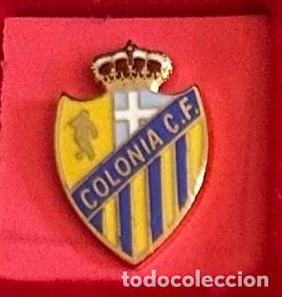 Collectionnisme sportif: Pin de Futbol del Club CF Colonia Malaga
