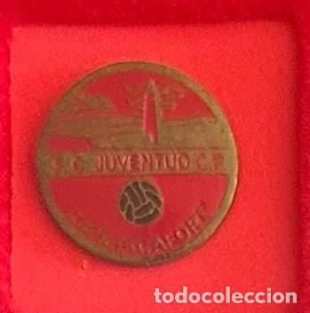 Colecionismo desportivo: Pin de Futbol del Club Cf Juventud Can Picafort Palma de Mallorca