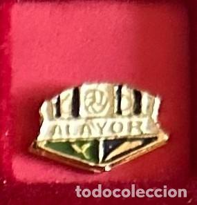 Colecionismo desportivo: Pin de Futbol del Club CD Alayor Menorca