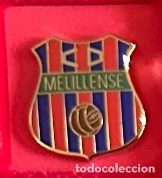 Collectionnisme sportif: Pin de Futbol del Club CD Melillense Melilla