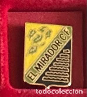 Collezionismo sportivo: Pin de Futbol del Club CF El Mirador - San Pedro del Pinatar Murcia